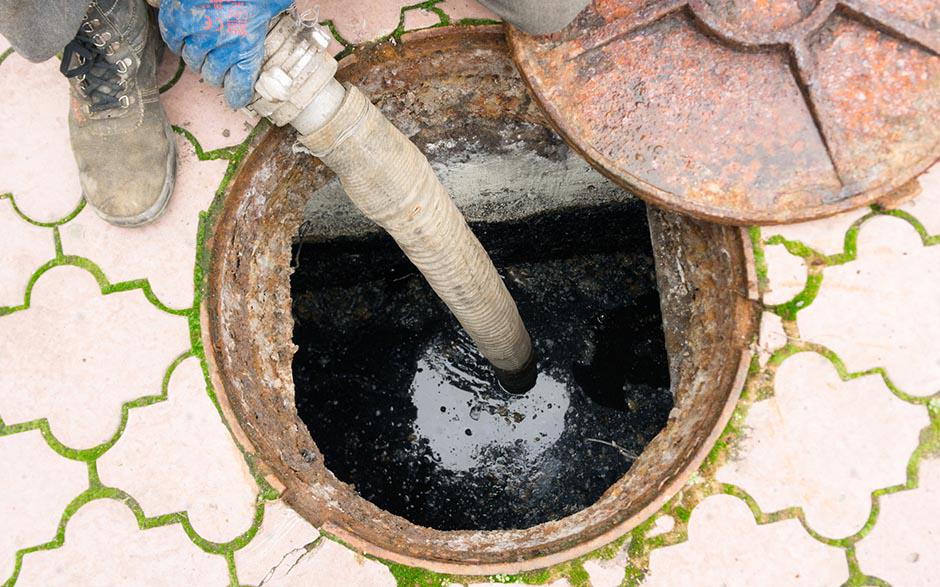  comment déboucher une canalisation Paris 13